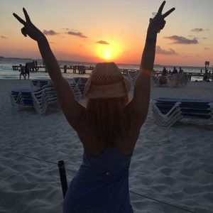 Meet your Posher, Nicole